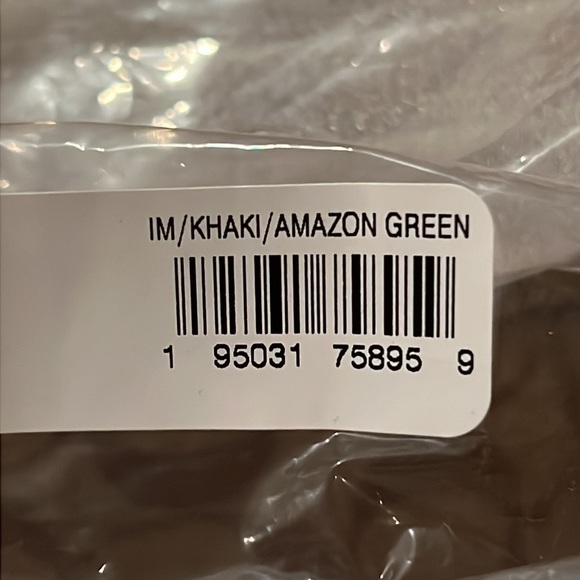 NWT COACH Gallery Tote In Signature Canvas - Picture 5 of 5